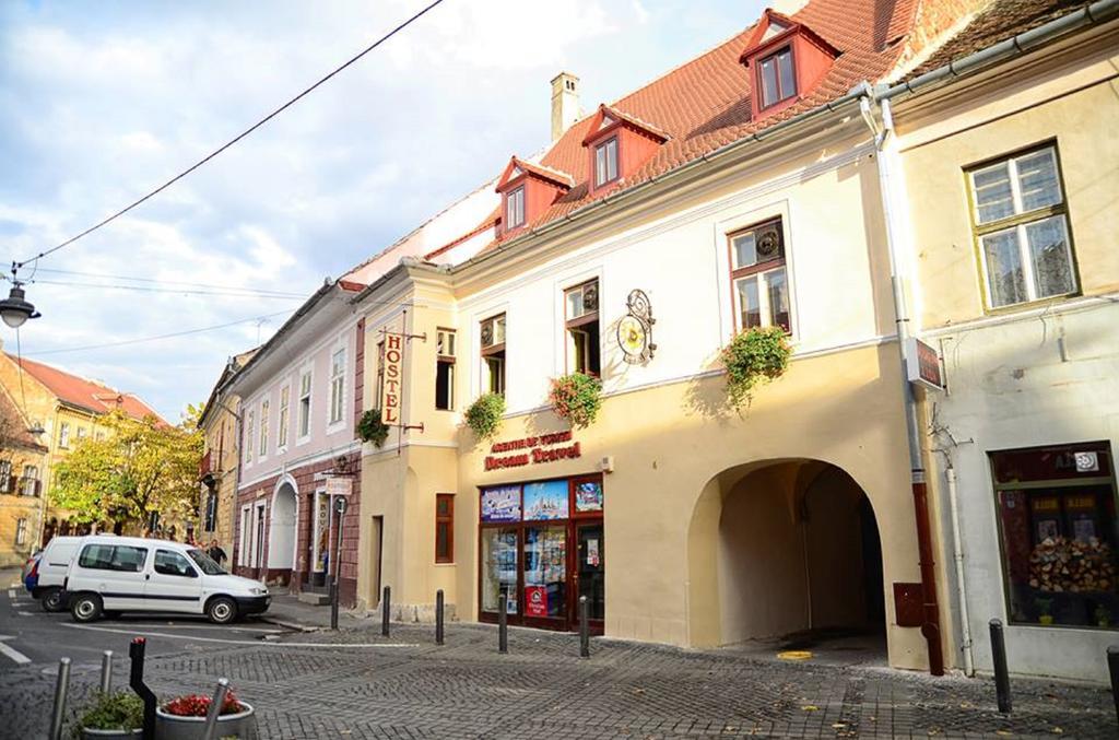 Hostel Pangeea Sibiu Eksteriør billede